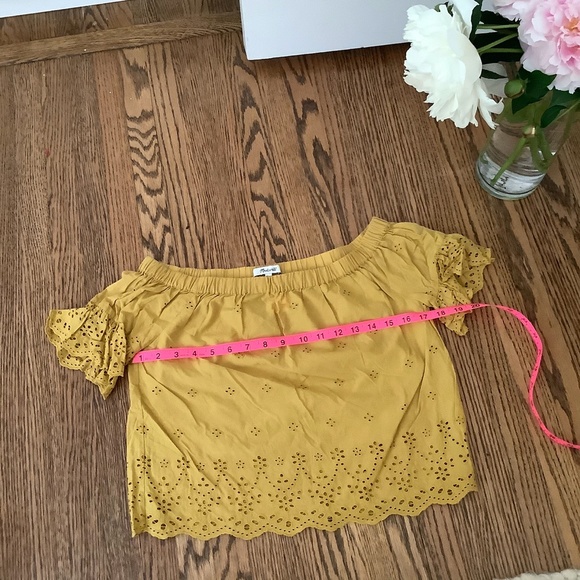 Madewell yellow off the shoulder eyelet top - Picture 3 of 6